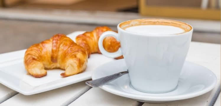 cafe jarrito + 2facturas (1)